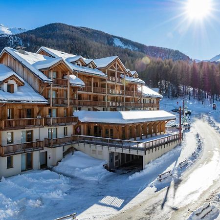 Aparthotel Noemys Balcons de Bois Méan Les Orres Esterno foto